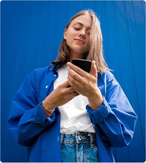 Usuário descobrindo Vantagens do Empréstimo FGTS